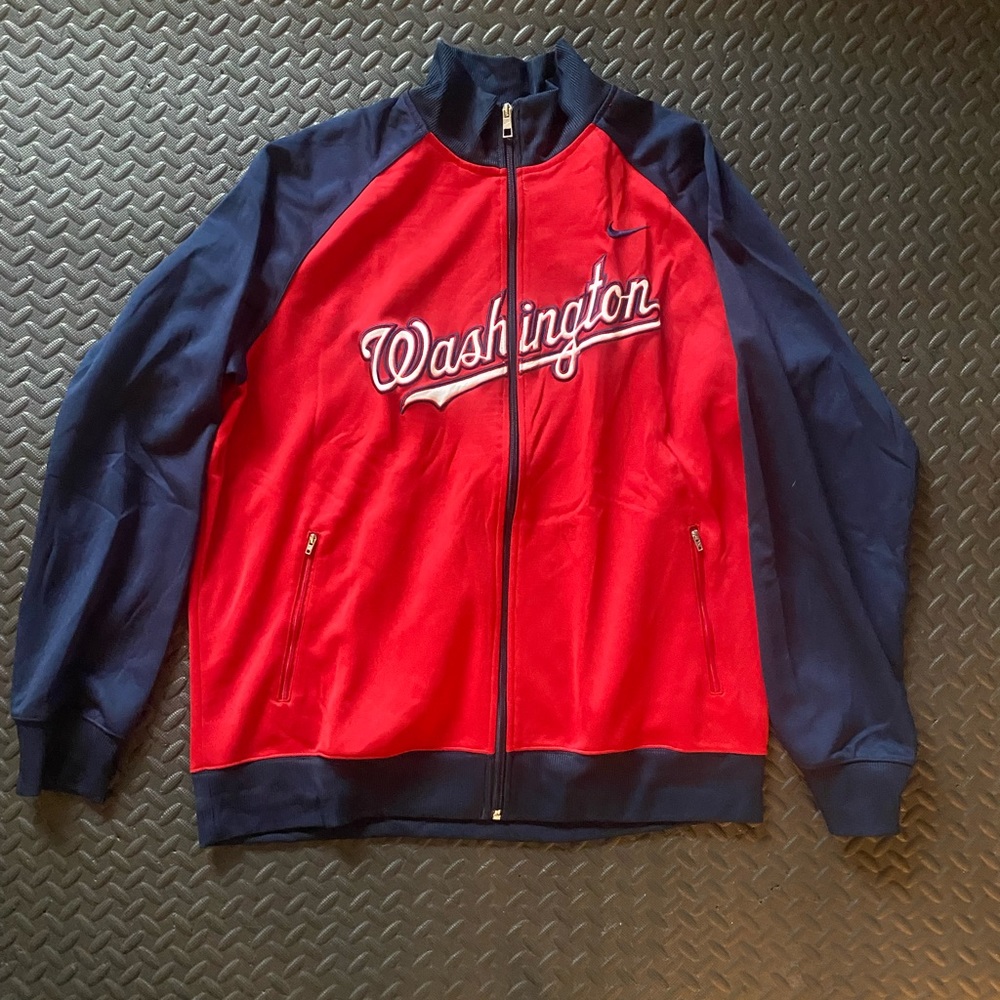 Nike Washington Nationals jacket size XL